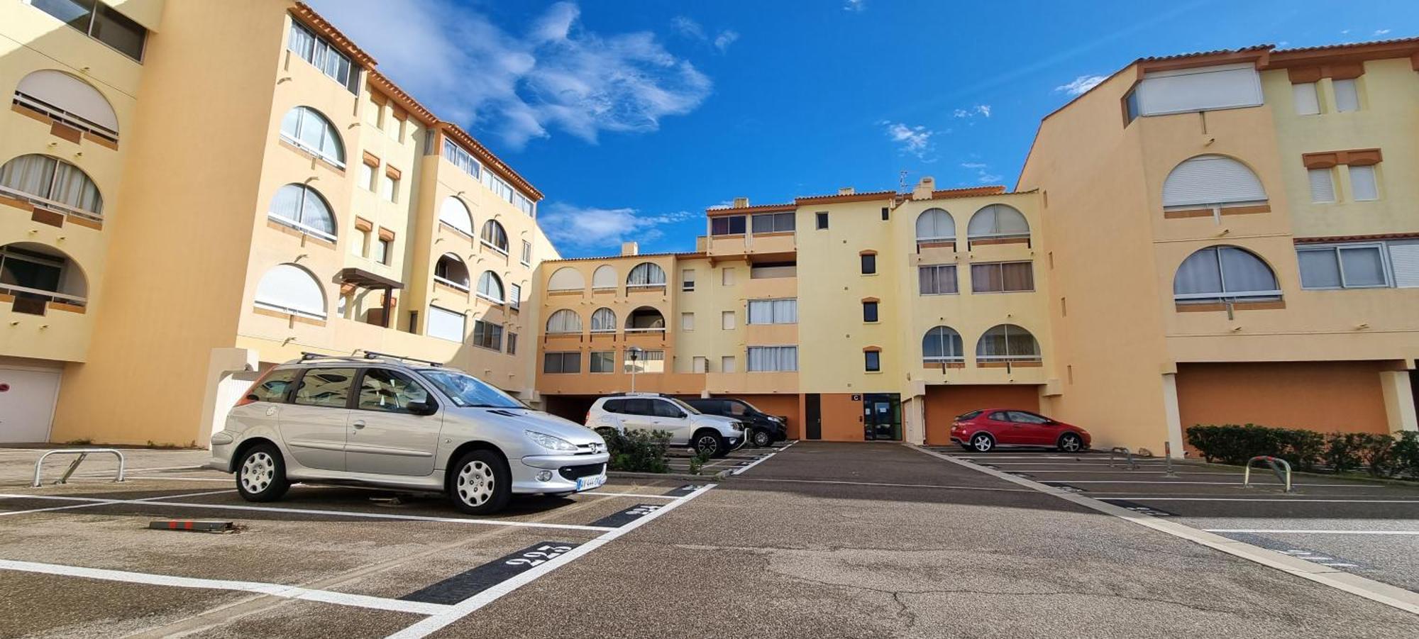 Le Calme Et La Luminosite Du Port Ideal Pour Un Bon Sejour Apartman Leucate Kültér fotó