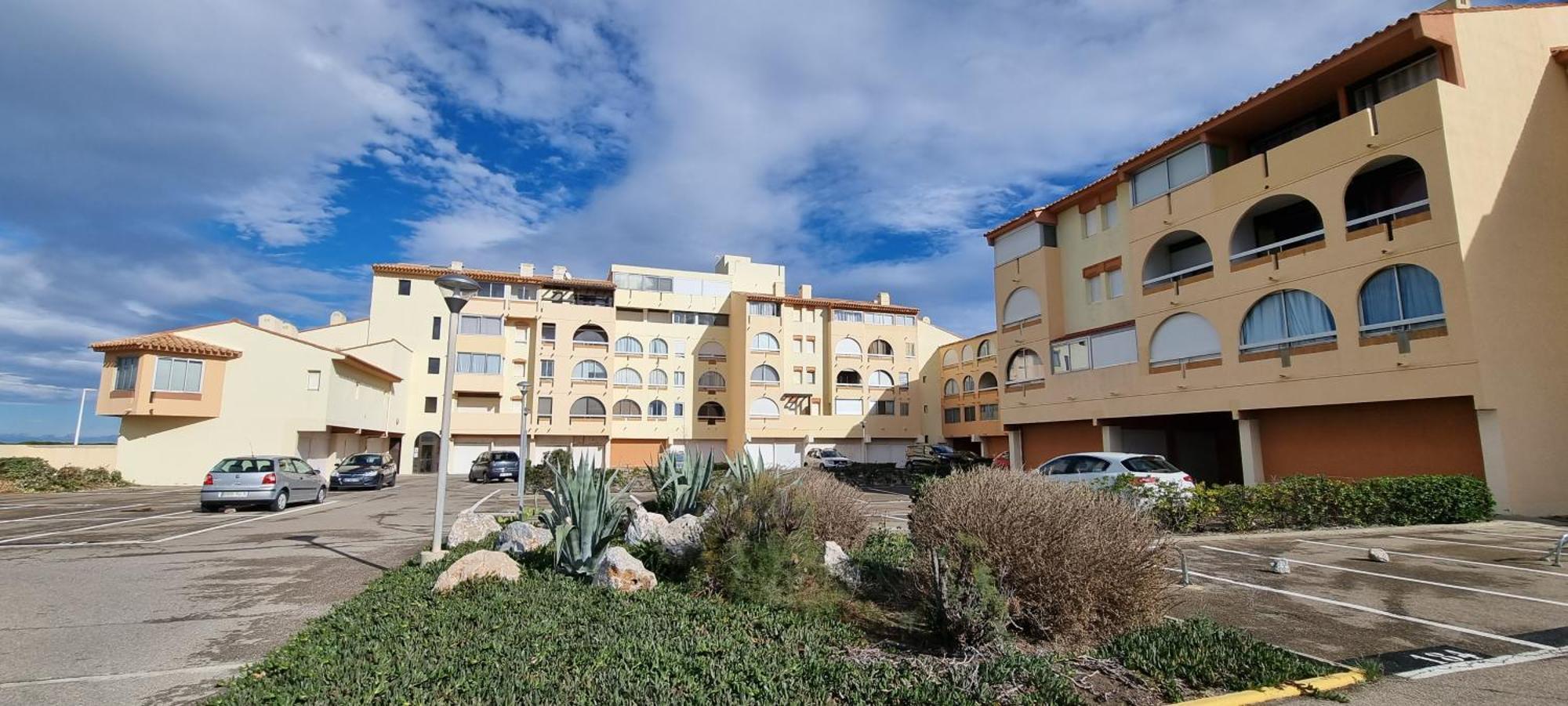Le Calme Et La Luminosite Du Port Ideal Pour Un Bon Sejour Apartman Leucate Kültér fotó
